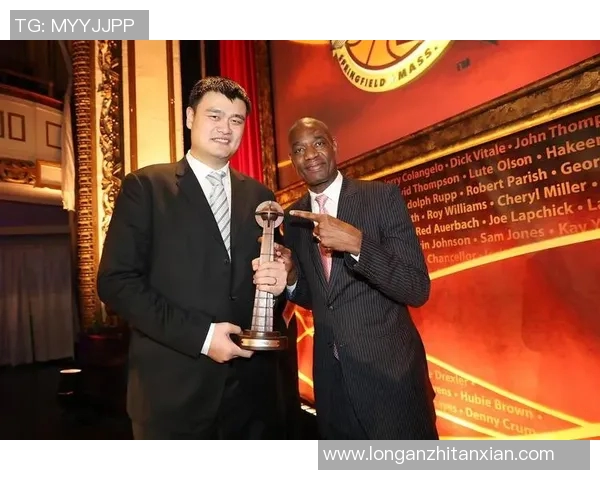 姚明的传奇篮球生涯与辉煌履历探秘