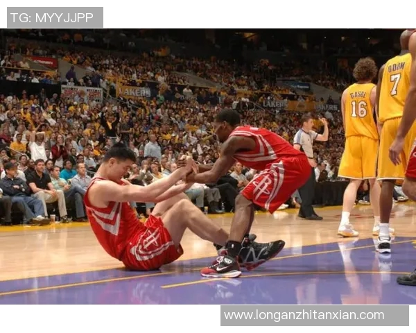 姚明拉杆教学技巧解析助你提升篮球技术与比赛表现