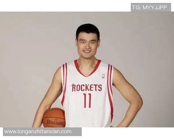 姚明在赛场上的唯美瞬间展现了篮球与艺术的完美结合与动人魅力 姚明在赛场上的唯美瞬间展现了篮球与艺术的完美结合与动人魅力