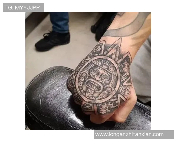 全身纹身的足球明星们展现个性与艺术的完美结合