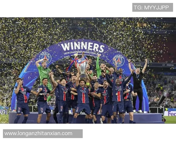 闪耀绿茵场的N字足球明星们他们的传奇故事与辉煌成就揭秘