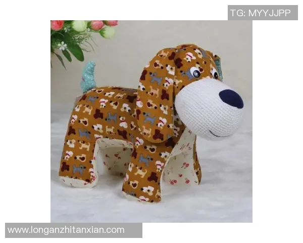 足球明星公仔玩偶的魅力与收藏价值探秘，带你走进球迷的梦想世界