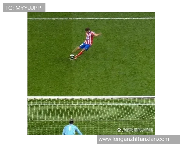 足球明星遭雷击瞬间视频曝光引发网友热议和关注 足球明星遭雷击瞬间视频曝光引发网友热议和关注