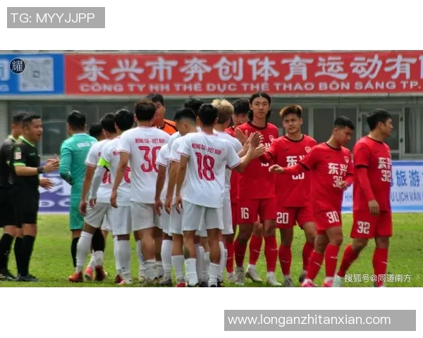 东兴足球明星队全体成员详细介绍与精彩瞬间回顾 东兴足球明星队全体成员详细介绍与精彩瞬间回顾