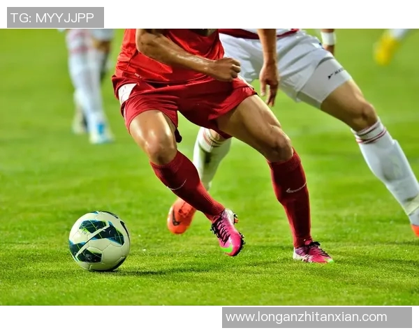 罗马尼亚年轻足球明星崭露头角未来可期引发全球关注 罗马尼亚年轻足球明星崭露头角未来可期引发全球关注