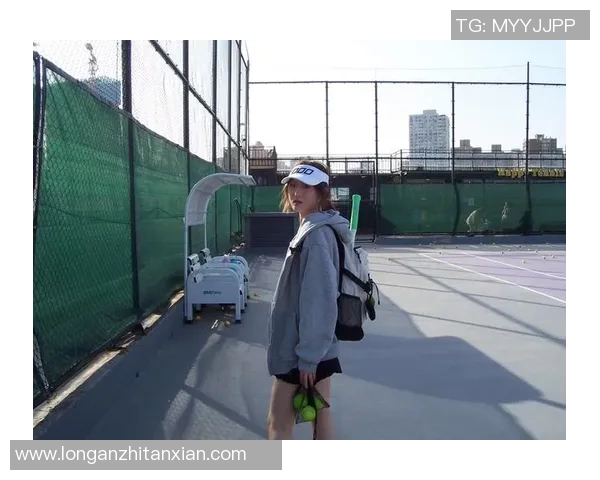 篮球明星穿搭揭秘打球时的服装选择与风格分析 篮球明星穿搭揭秘打球时的服装选择与风格分析
